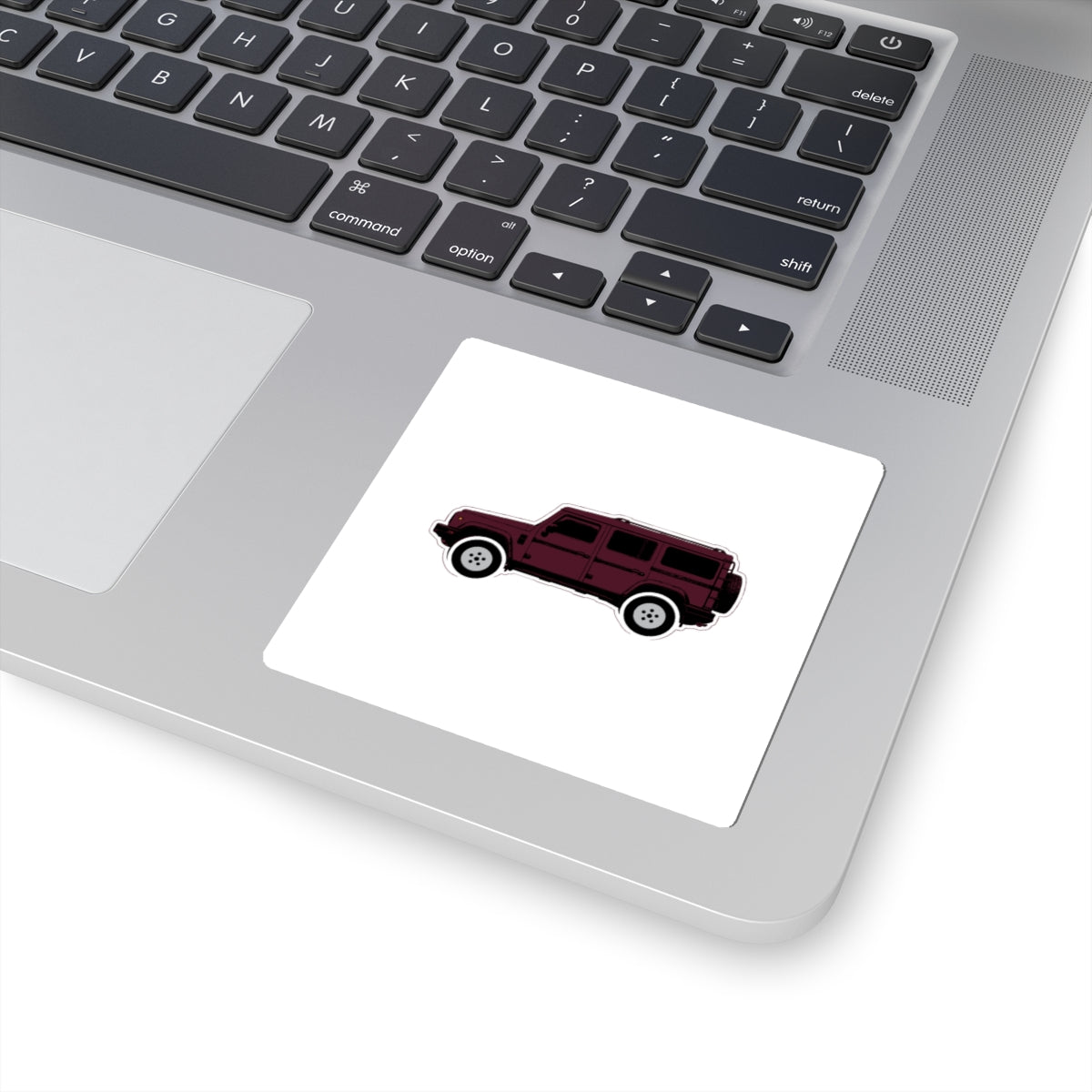 Boxy 4x4 Hambach Side Sticker — Queen’s Red White Field